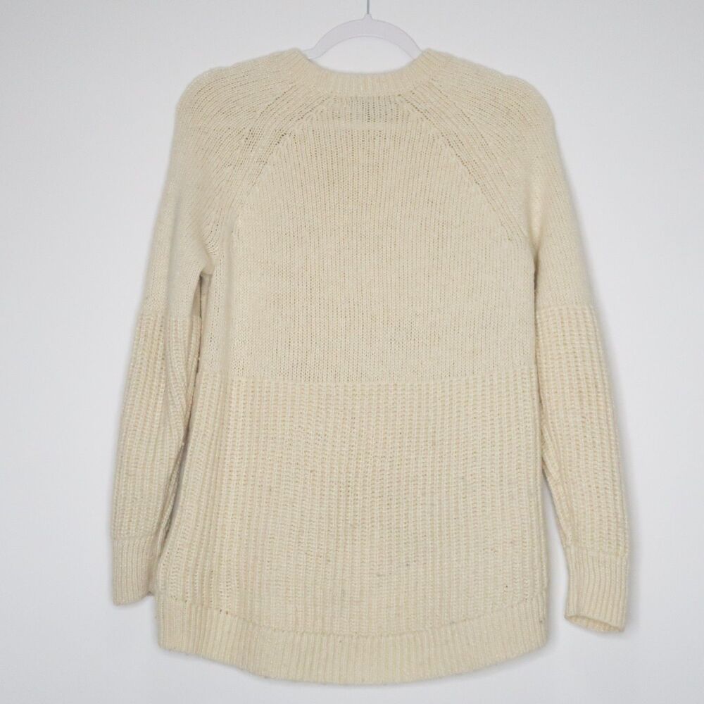 Banana Republic crew neck Italian yarn sweater - Picture 2 of 8